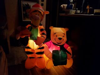 Rare Gemmy Disney ' s Pooh and Tigger Holiday Inflatable 2