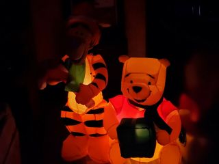 Rare Gemmy Disney ' s Pooh and Tigger Holiday Inflatable 3