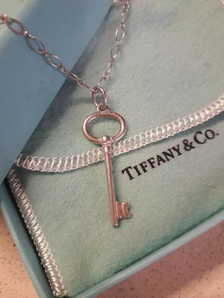 Rare Tiffany & Co Sterling Silver Oval Key Necklace Pendant And Chain,  Box