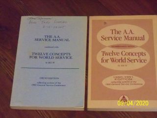 Alcoholics Anonymous Very Rare 2 Aa Service Manuals From 1982 - 1983 & 1990 - 1991