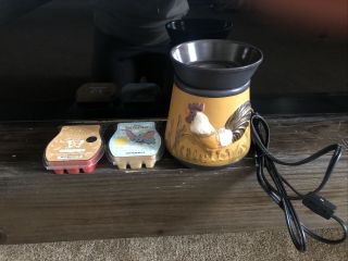 Scentsy Rare Rooster Warmer Comes With Dumbo Circus,  Carmel Apple Craze