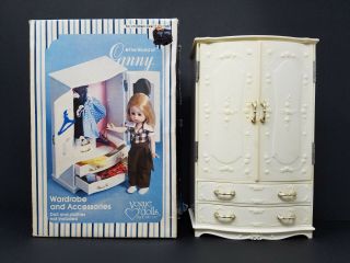 Vintage 1978 World Of Ginny Vogue Dolls Wardrobe Armoire W/ (worn) Box