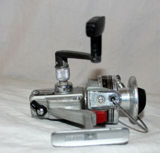 Vintage Daiwa 1300C Silver Series Light Spinning Reel 3