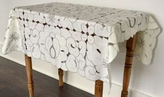Vintage Stunning Hand Embroidered Cut Work Madeira Tablecloth