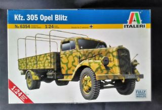Rare 1/24 Italeri Kfz.  305 Opel Blitz Model Kit
