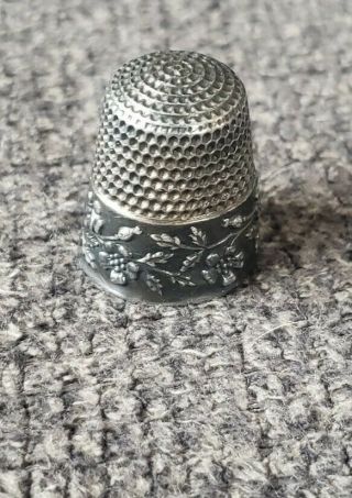 Antique Sterling Silver Floral Design Thimble Star Hallmark Sewing