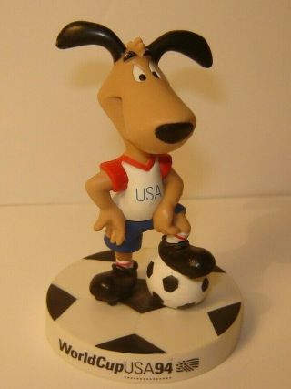 1994 Usa World Cup Soccer Mascot Striker Dog Foot On Ball Figure Fifa 