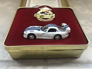 Johnny Lightning Collector Club 1997 Dodge Viper Gts - R Gt2 Pin/tin Case Rare