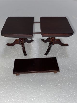 Concord Museum Miniature Wooden Pedestal Ext.  Table Dollhouse Furniture