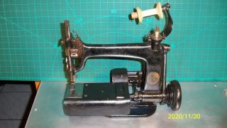 Antique Singer Model 24 Chain Stitch Sewing Machine - Very Rare