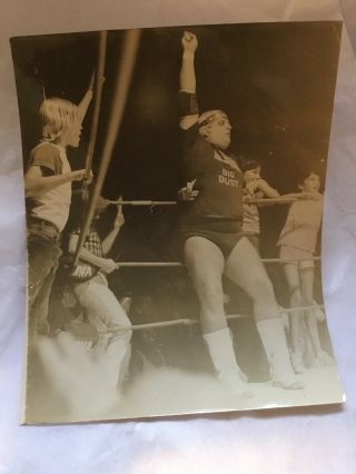Rare Dusty Rhodes Wrestling Wwf B&w 8 " X 10 " Photo