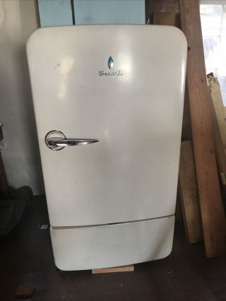 Servel Bn - 800 Antique Lp/gas Refrigerator