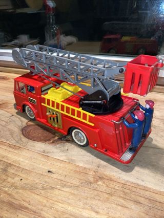 Vintage Rare Daisy Matic Battery Operated Fire Engine