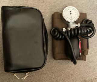 A Vintage Accoson Blood Pressure Monitor Complete In Black Fabric Container