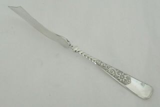 1847 Rogers 1887 Assyrian Twisted Handle Master Butter Knife 7 - 3/8 "