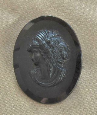 Lovely Antique Victorian Molded Black Jet Cameo Mourning Pin Brooch