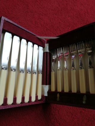 Vintage Boxed Epns Set Of 6 Fish Knives & Forks