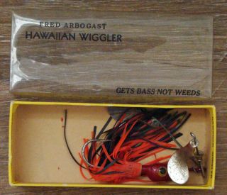 Arbogast Hawaiian Wiggler No.  1 Fishing Lure With Tin Liz Spinning Blades & Box