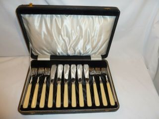Vintage Epns Set Of 6 Fish Knives And Forks Boxed