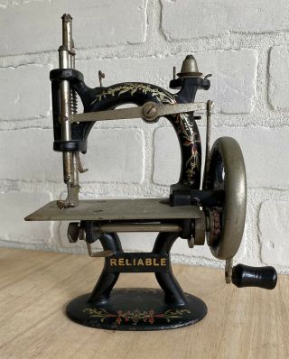 Antique Foley & Williams Reliable Child’s Sewing Machine - Rare