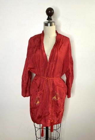 70s Vtg Chinese Asian Robe Kimono Embroidered Gold Dragon Red M