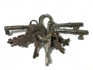 Set Of Antique Skeleton Keys Vintage