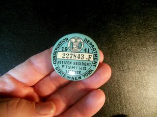Vtg Rare 1941 York State Citizen Fishing License Pinback.
