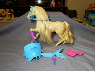 Vintage 1989 Barbie Western Fun Sun Runner Horse W/ Some Accessories