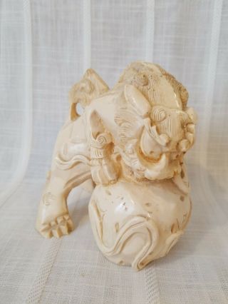 Vintage Chinese 5.  5 " High Solid Resin Foo Dog/lion Sculpture Statute