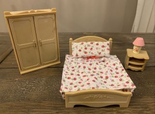 Vintage Epoch Calico Critters Sylvanian Families Parents Bedroom Furniture Set