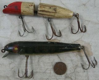 2 Vintage Wood Fishing Lures 4 1/2”