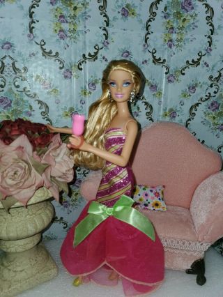 Pretty Blonde Barbie Doll 2009 With Two Outfits And More