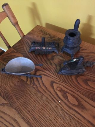6 Piece Set Miniature Antique Cast Iron Pot Belly Stove,  Iron With Rest And Mire