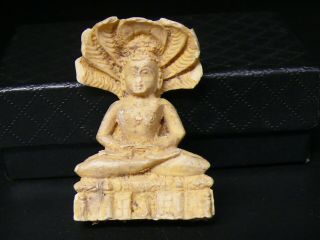 (cn552d) India: Old Resin Hindu Jain Mahaveera Statue Amulet