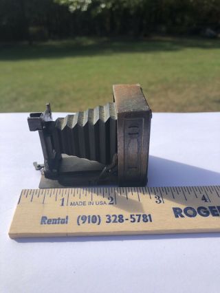 Miniature VINTAGE DIE CAST Metal ANTIQUE CAMERA pencil sharpener 2