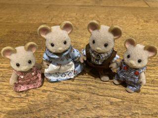 Sylvanian Families Extremely Rare Fielding Mouse Family