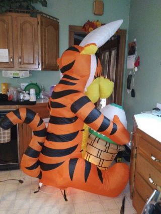 6 FT LIGHTED AIRBLOWN DISNEY TIGGER RARE INFLATABLE BOX GEMMY HAPPY EASTER GEMMY 3