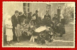 Antique Post Mortem Woman In Casket Vintage Funeral Photo Card 233