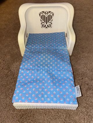 Vintage 1983 Mattel Barbie White Wicker Chair Pull Out Lounge Couch Bed 2