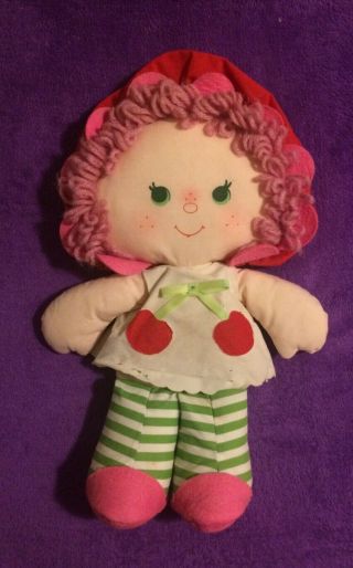 Strawberry Shortcake Cherry Cuddler Ragdoll Vintage 1983