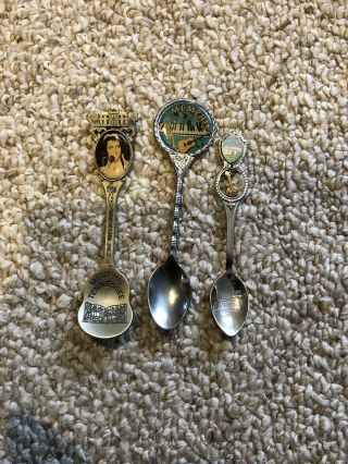 Elvis Presley - Graceland - Memphis - Set Of Three Collectors Souvenir Spoons