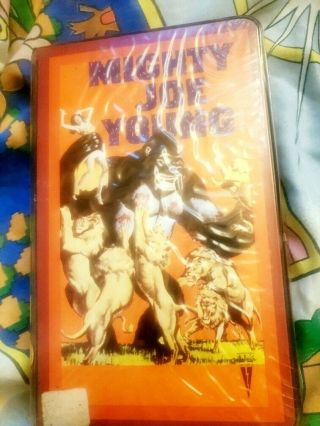 Mighty Joe Young King Of Video Embedded Clam Rare Big Box Beta Not Vhs Horror