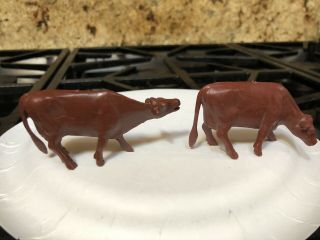 1959 Marx Wagon Train Playset 4888 Rare " Mooing Cow " & 1 Other.  Sp Flat Brown