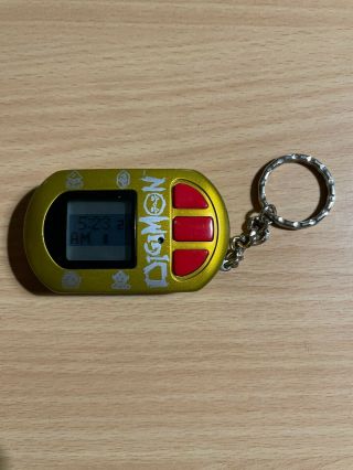 RARE - Bandai Digimon Digivice Pendulum Ver8 2003 GOLD 2