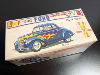 Vintage Amt 1940 Ford Deluxe Coupe 3 - In - 1 Customizing Model Kit
