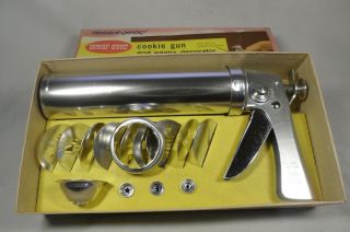 Wear - Ever Cookie Gun And Pastry Decorator Aluminum Collectible.  Light Use