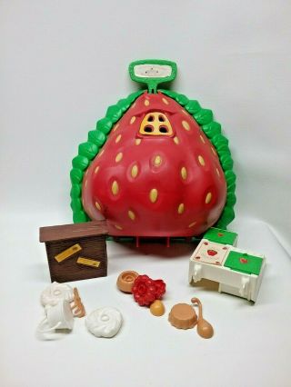 Vintage Strawberry Shortcake Playset Bake Shoppe Pies Store Shop Parts 1980