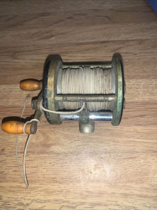 Vintage J A Coxe Fishing Reel Model 25.  Bronson Michigan Usa