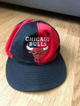 Black Red Vintage Chicago Bulls Retro Snapback Hat Cap 90s Rare Nba