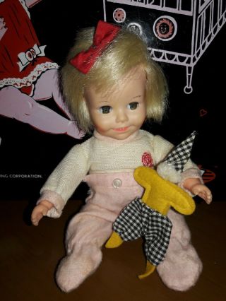Vintage 1965 Topper Suzy Cute Doll.  Carry Case Clothing & Accessories,